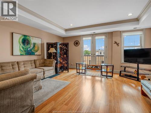 252 Dalhousie Unit# 303, Amherstburg, ON - Indoor Photo Showing Living Room