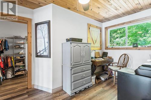 1140 Regal Trail, Highlands East (Cardiff Ward), ON - Indoor