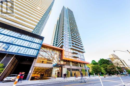 3711 - 50 Wellesley Street E, Toronto, ON - Outdoor With Balcony With Facade