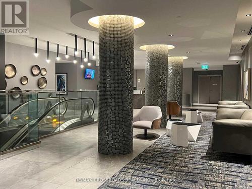 3711 - 50 Wellesley Street E, Toronto, ON - Indoor Photo Showing Other Room