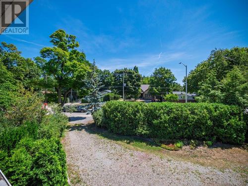 3175 Lakeshore Road W, Oakville (Br Bronte), ON - Outdoor