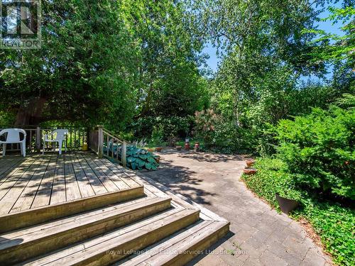 3175 Lakeshore Road W, Oakville (Br Bronte), ON - Outdoor