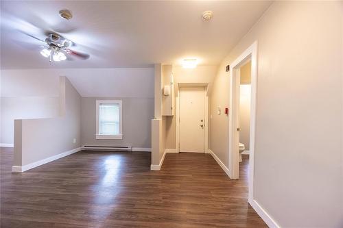 776 Stella Avenue, Winnipeg, MB - Indoor Photo Showing Other Room