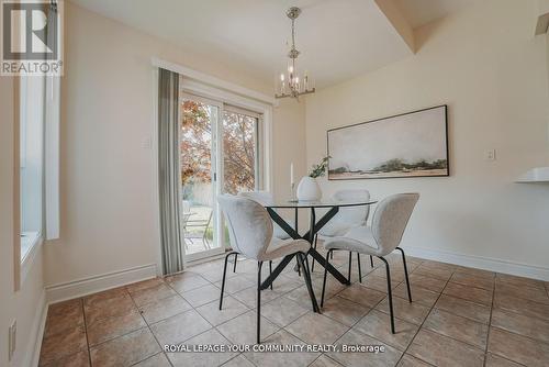 550 Greig Circle, Newmarket, ON - Indoor Photo Showing Dining Room