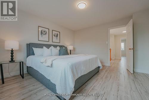 550 Greig Circle, Newmarket, ON - Indoor Photo Showing Bedroom