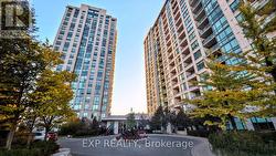 1110 - 88 PROMENADE CIRCLE  Vaughan, ON L4J 9A4