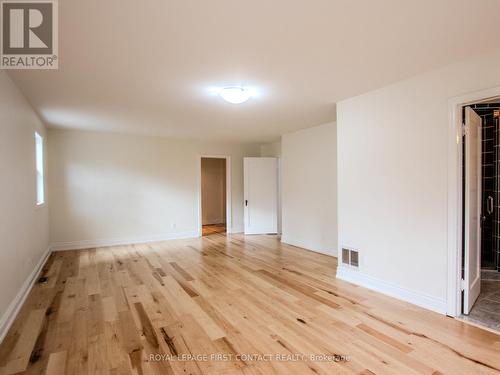 25 Holgate Street, Barrie, ON - Indoor Photo Showing Other Room