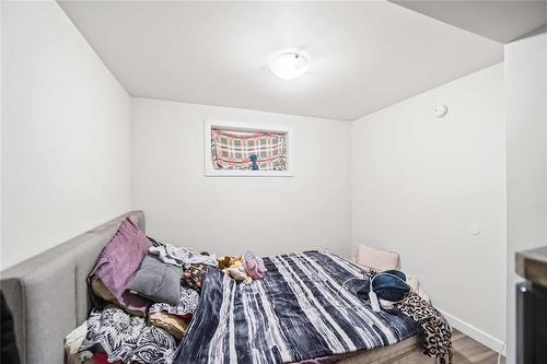84 Woodydell Avenue, Winnipeg, MB - Indoor Photo Showing Bedroom