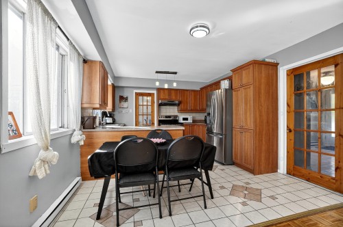 Cuisine - 19470 Boul. Elkas, Kirkland, QC - Indoor