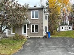 457 Rue Bellevue  Magog, QC J1X 5V7