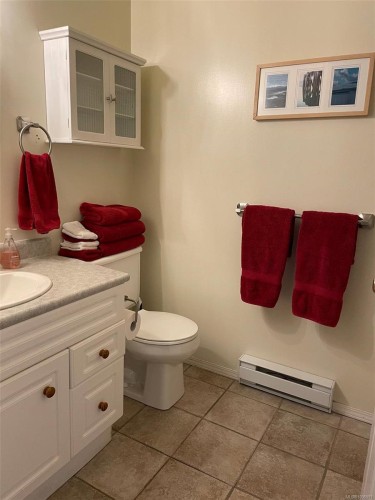 71A Orca Way, Alert Bay, BC - Indoor Photo Showing Bathroom