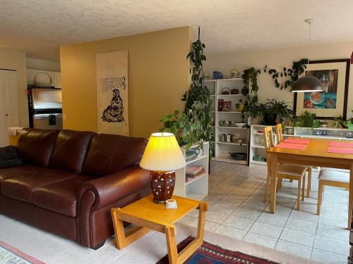 71A Orca Way, Alert Bay, BC - Indoor Photo Showing Living Room