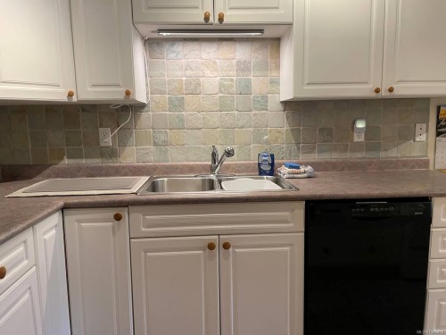 71A Orca Way, Alert Bay, BC - Indoor Photo Showing Kitchen With Double Sink