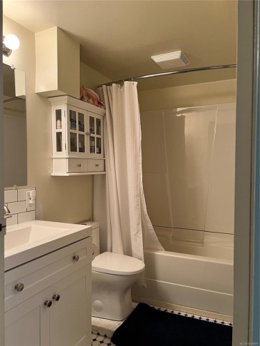 71A Orca Way, Alert Bay, BC - Indoor Photo Showing Bathroom