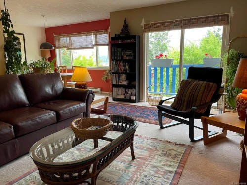 71A Orca Way, Alert Bay, BC - Indoor Photo Showing Living Room