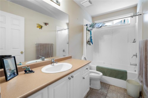 4202 Quadra St, Saanich, BC 