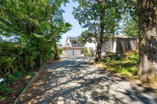 4202 Quadra St, Saanich, BC 