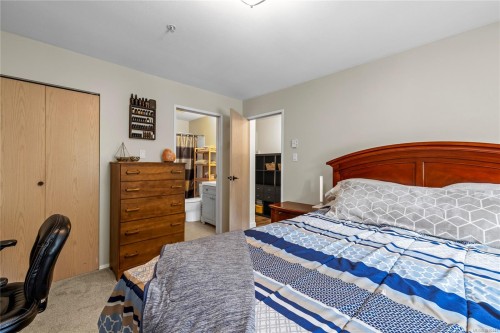 204-4971 Songbird Pl, Nanaimo, BC - Indoor Photo Showing Bedroom