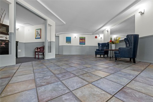 204-4971 Songbird Pl, Nanaimo, BC - Indoor Photo Showing Other Room