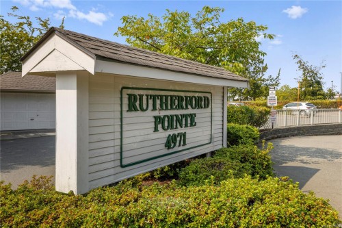 204-4971 Songbird Pl, Nanaimo, BC - Outdoor