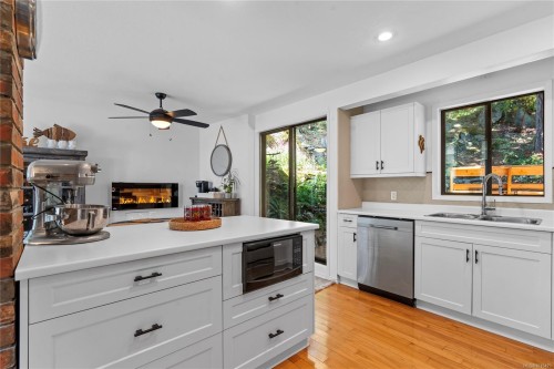 271 Woodhaven Dr, Nanaimo, BC 