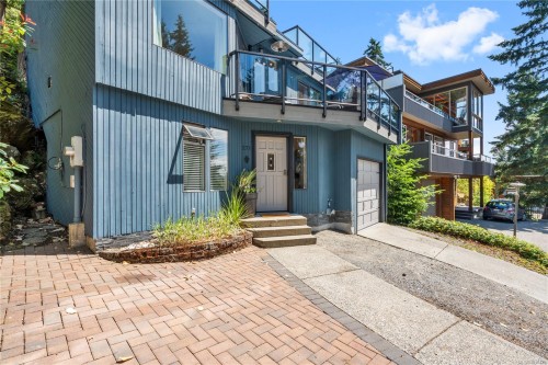 271 Woodhaven Dr, Nanaimo, BC 