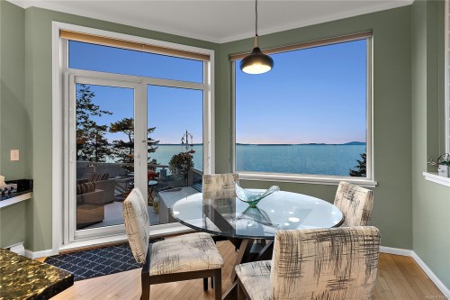 7-4771 Cordova Bay Rd, Saanich, BC 