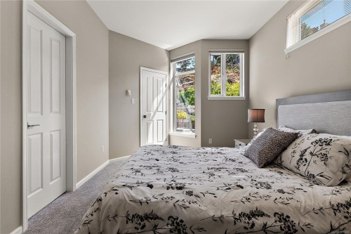 7-4771 Cordova Bay Rd, Saanich, BC 