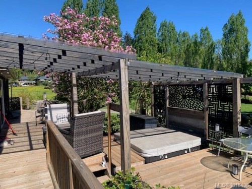 4766 Headquarters Rd, Courtenay, BC 