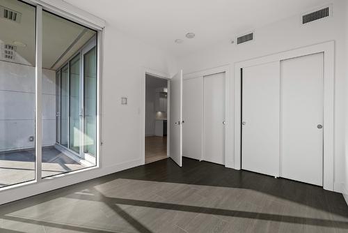 1107-1232 Ellis Street, Kelowna, BC - Indoor Photo Showing Other Room