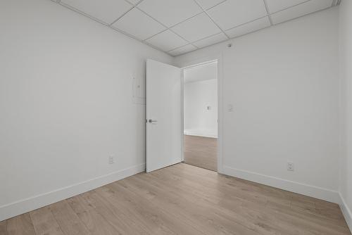 1107-1232 Ellis Street, Kelowna, BC - Indoor Photo Showing Other Room