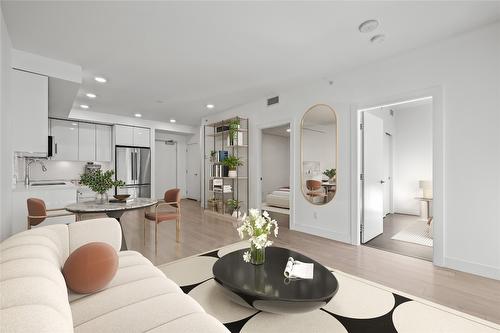 1107-1232 Ellis Street, Kelowna, BC - Indoor Photo Showing Living Room