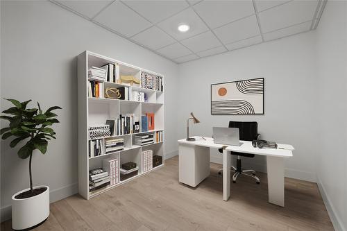 1107-1232 Ellis Street, Kelowna, BC - Indoor Photo Showing Office