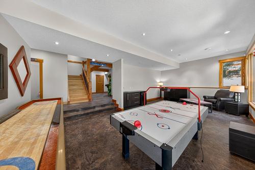 2557 Ledgerock Ridge, Invermere, BC - Indoor Photo Showing Other Room