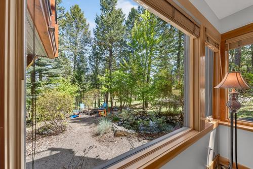 2557 Ledgerock Ridge, Invermere, BC - Indoor Photo Showing Other Room