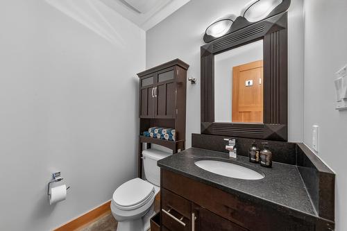 2557 Ledgerock Ridge, Invermere, BC - Indoor Photo Showing Bathroom