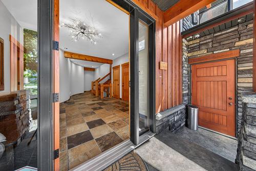2557 Ledgerock Ridge, Invermere, BC - Indoor Photo Showing Other Room