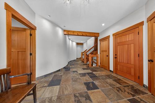 2557 Ledgerock Ridge, Invermere, BC - Indoor Photo Showing Other Room