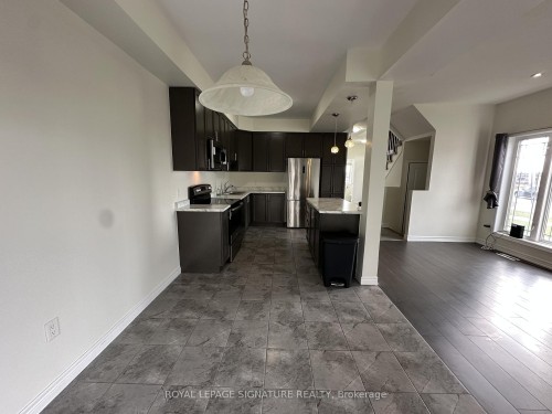 40 Kingsborough Dr Drive, Hamilton, ON - Indoor Photo Showing Kitchen