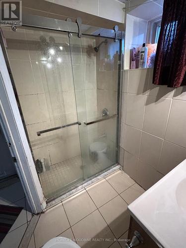 3341 Morning Star Drive, Mississauga, ON - Indoor Photo Showing Bathroom