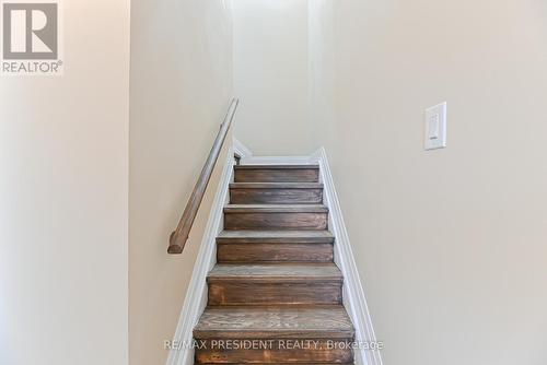 4 Lawnview Court, Brampton, ON - Indoor Photo Showing Other Room