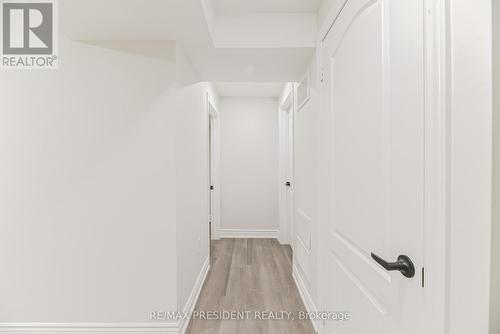4 Lawnview Court, Brampton, ON - Indoor Photo Showing Other Room