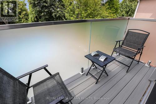 182 Parkview Hill Crescent, Toronto, ON - Outdoor