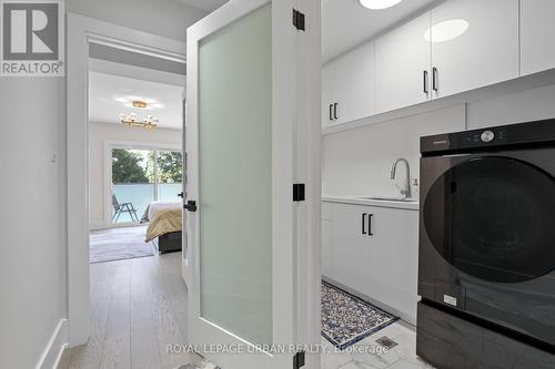182 Parkview Hill Crescent, Toronto, ON - Indoor Photo Showing Laundry Room