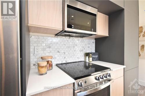 2 - 368 Chapel Street, Ottawa, ON - Indoor Photo Showing Kitchen