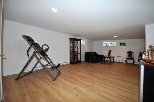Salle familiale - 357 Rg St-Joseph, Saint-Ignace-De-Loyola, QC - Indoor Photo Showing Gym Room