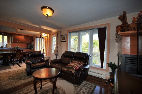 Salon - 357 Rg St-Joseph, Saint-Ignace-De-Loyola, QC - Indoor Photo Showing Other Room