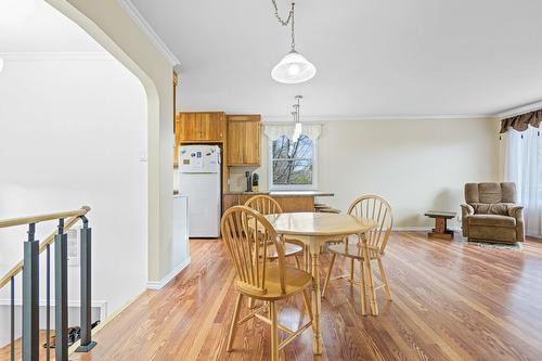 Dining room - 4 Rue Louis-Seize, Brownsburg-Chatham, QC - Indoor Photo Showing Dining Room
