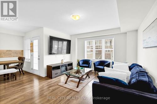 48 - 143 Ridge Road, Cambridge, ON - Indoor Photo Showing Living Room