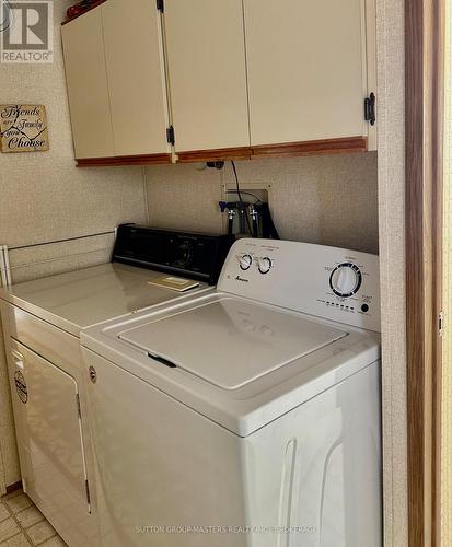 9 Maple Drive, Greater Napanee (Greater Napanee), ON - Indoor Photo Showing Laundry Room